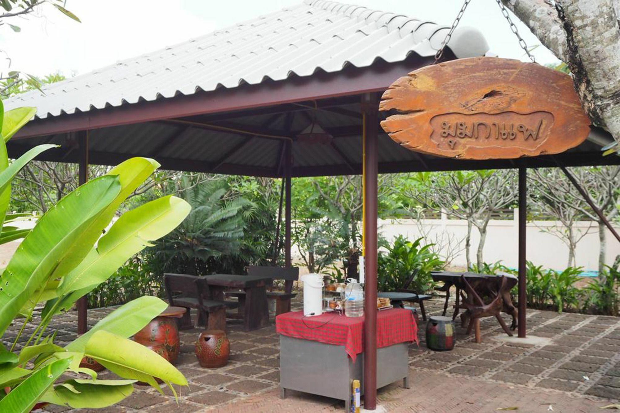 Country Inn Si Maha Phot エクステリア 写真